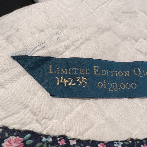 Limited Edition Quilt Floral And Dragonfly Stain Glass Window Style King Size - Picture 13 of 16